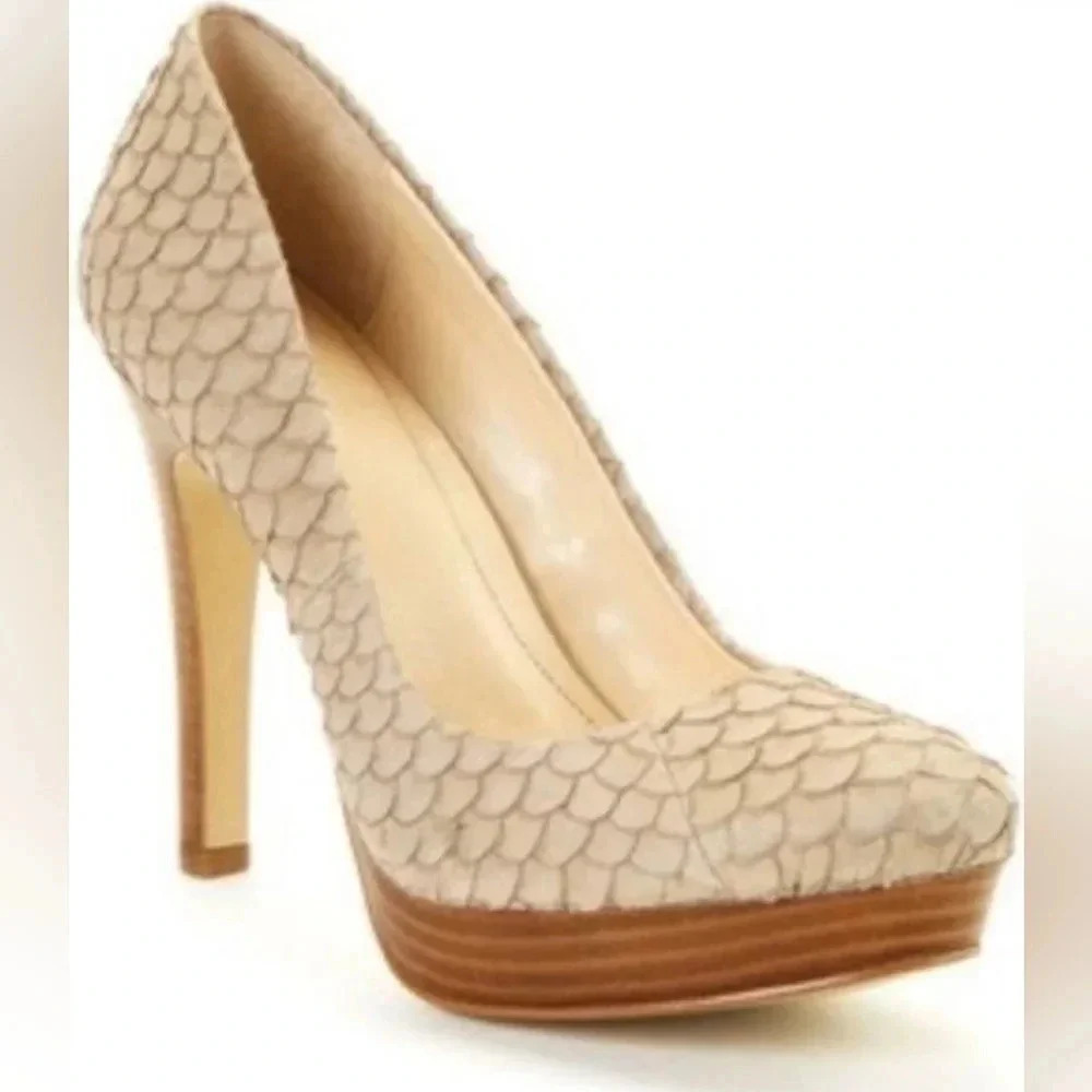 Calvin Klein Kendall Fish Scale Pumps Heels Sz. 10‎